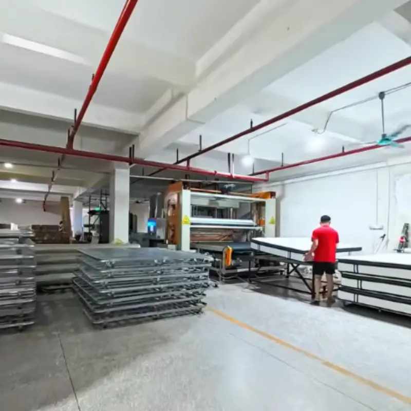 Vacuum roll packing